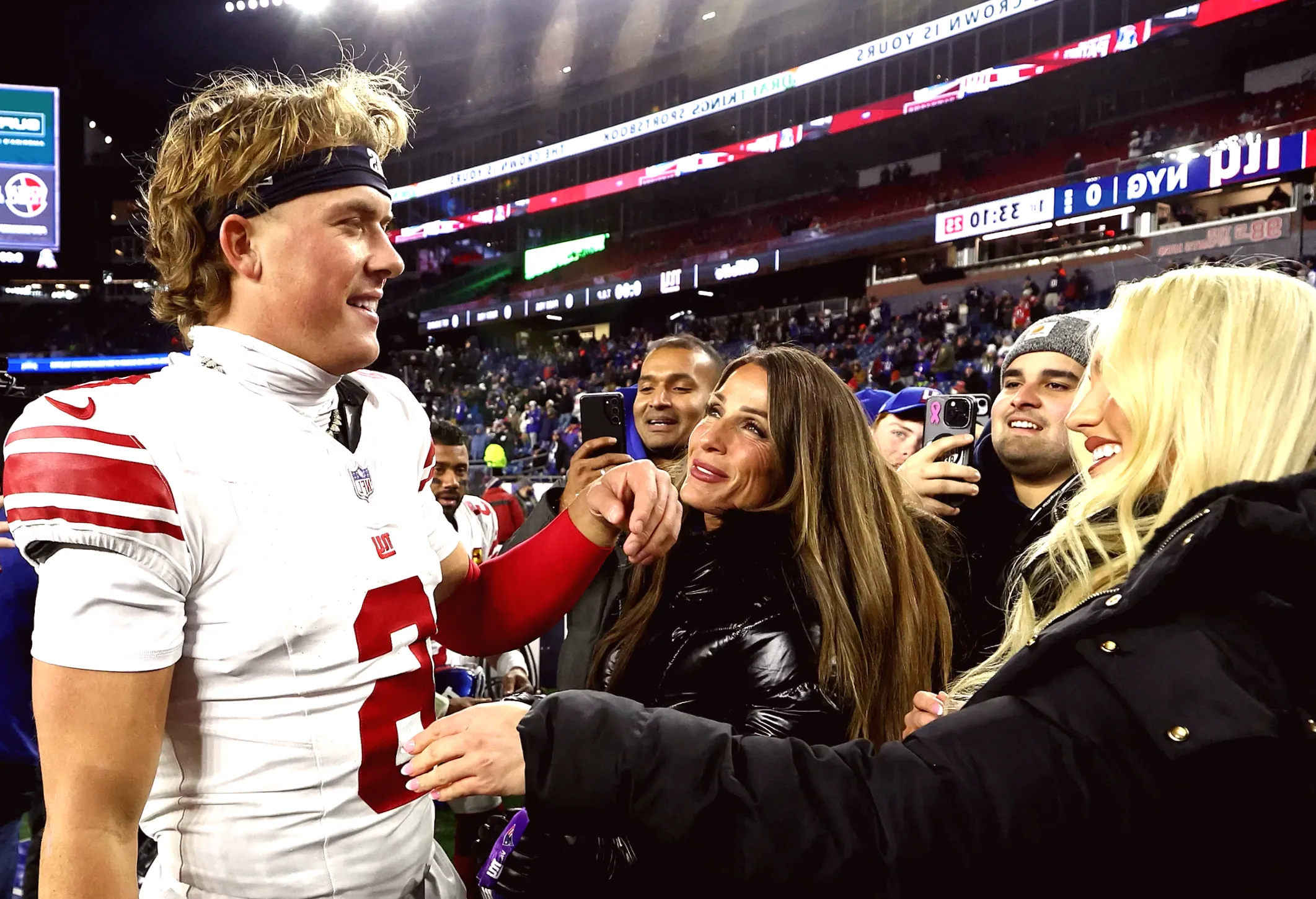 Is there a romantic relationship between Jaxson Dart and Marissa Ayers?