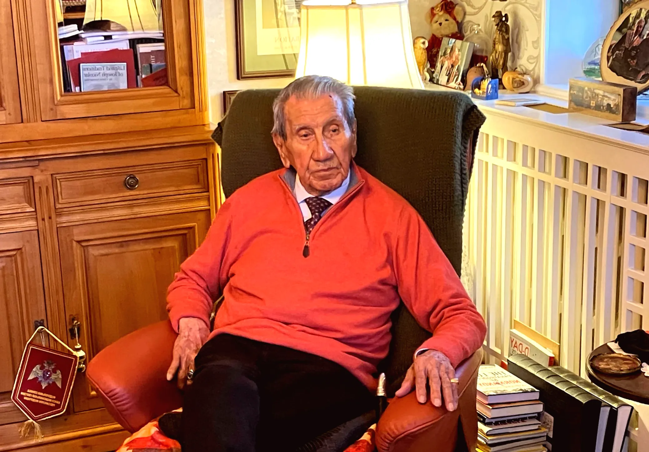 Charles Shay, the teen medic who saved lives on D-Day, passes away at the age of 101