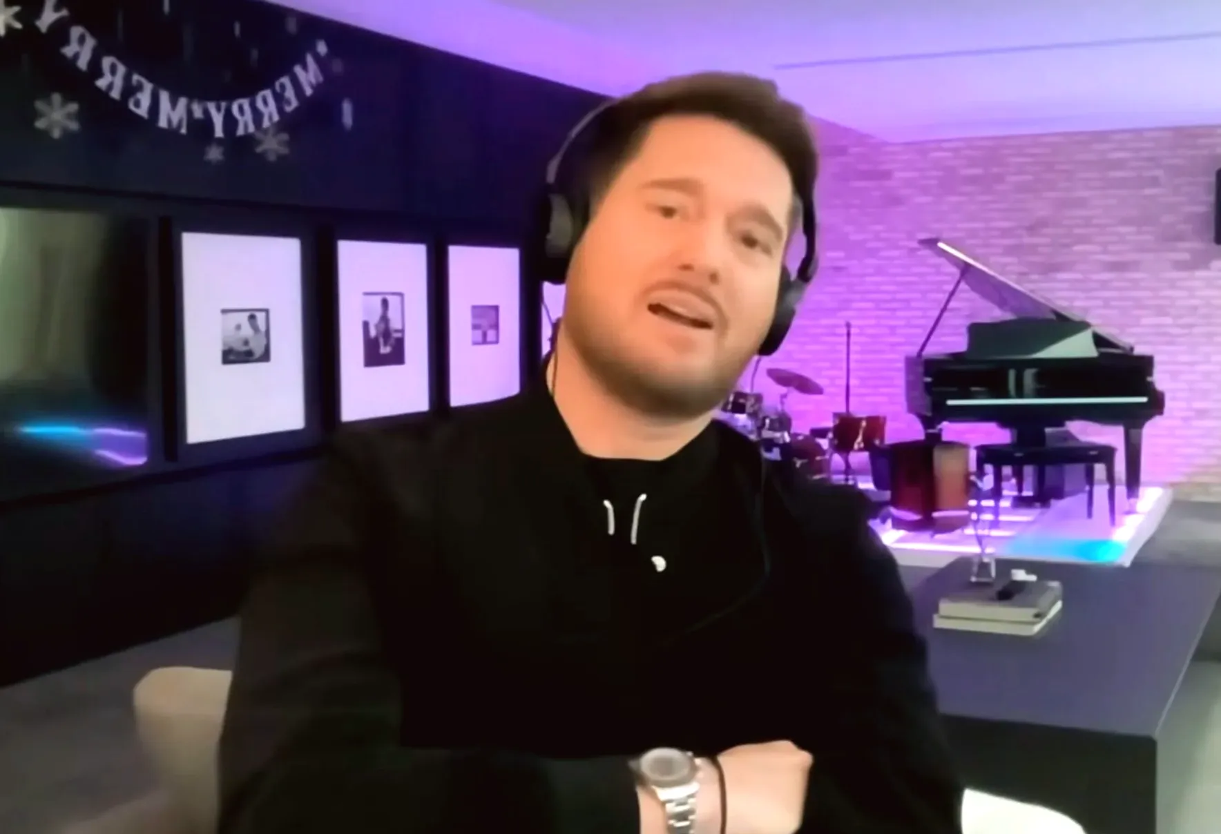 Michael Bublé Urges People to Start Listening to Christmas Music in June