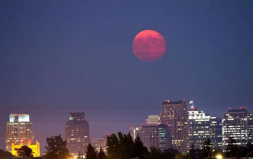 The California sky will be illuminated by a 'Luminous' supermoon and 2 meteor showers. Here's when