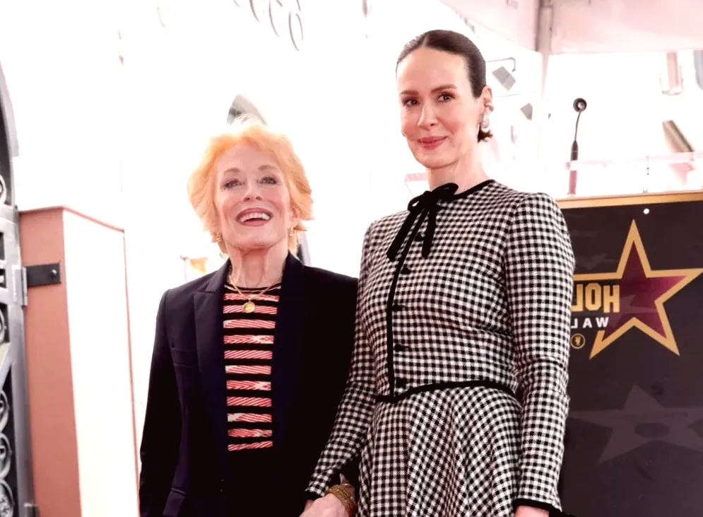 Holland Taylor, 82, shares rare details about relationship with Sarah Paulson in Walk of Fame speech