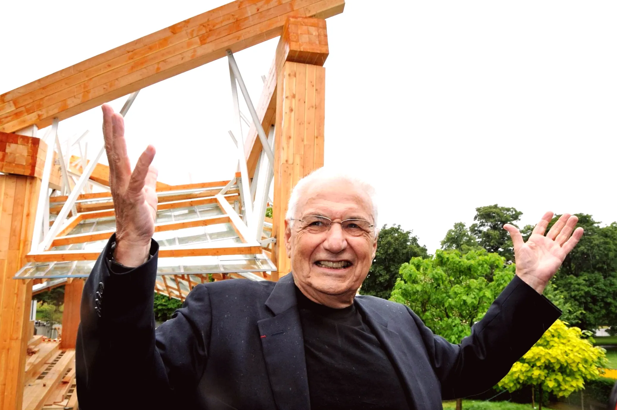 Frank Gehry: Renowned Architect of Modest Homes and the Iconic Guggenheim Bilbao