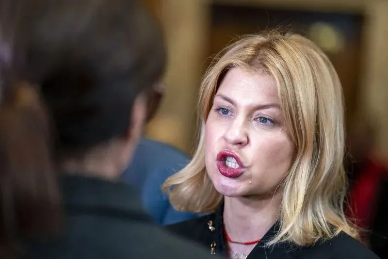 Senators call for Russia to be held responsible for kidnapping Ukrainian children