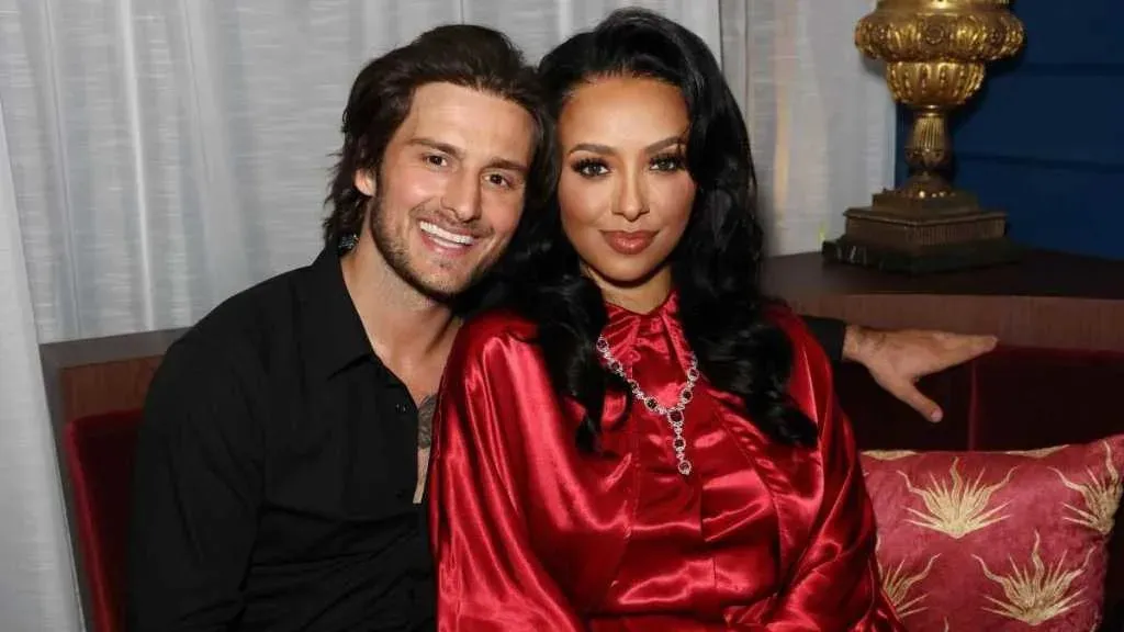 Kat Graham from The Vampire Diaries announces her pregnancy