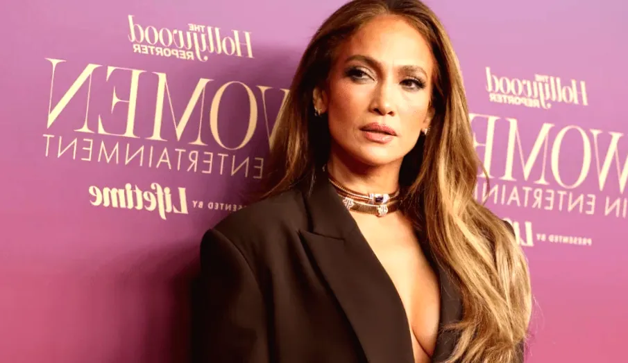 Jennifer Lopez's Bold Skirt Suit Leaves Everyone Speechless