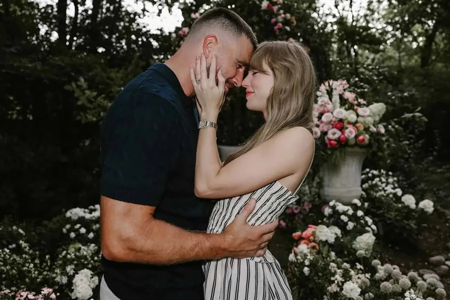 Travis Kelce and Taylor Swift Have Never Argued, Relationship Expert Weighs In