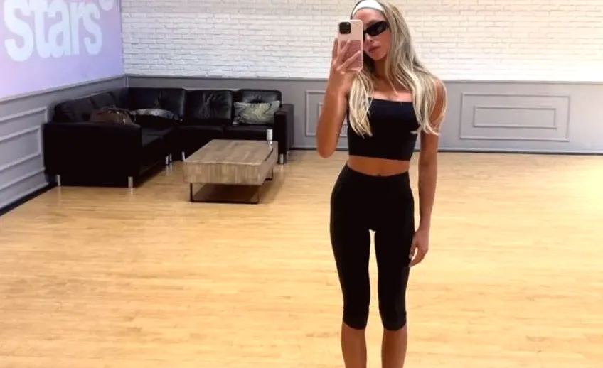 Alix Earle Burns Her Abs in Intense Sauna Workout Video