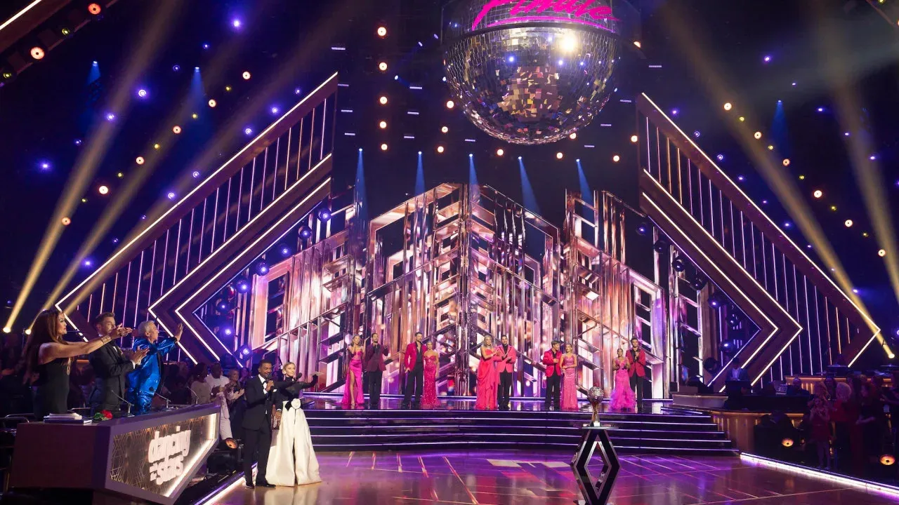 'DWTS' Celebrities Peta & Maks Criticize Finale Length: ‘It’s Excessive'