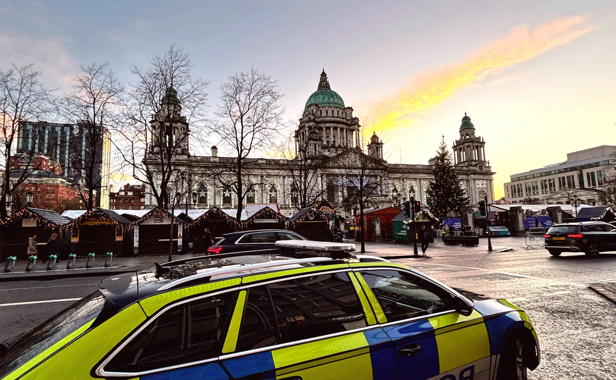 Protesters assemble at High Court in response to council's choice to raise Palestine flag
