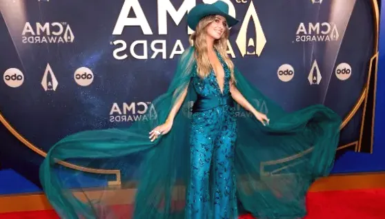 Lainey, Riley & Russell top Amazon Music's Top Hits of 2025; Morgan leads Apple Music's rankings