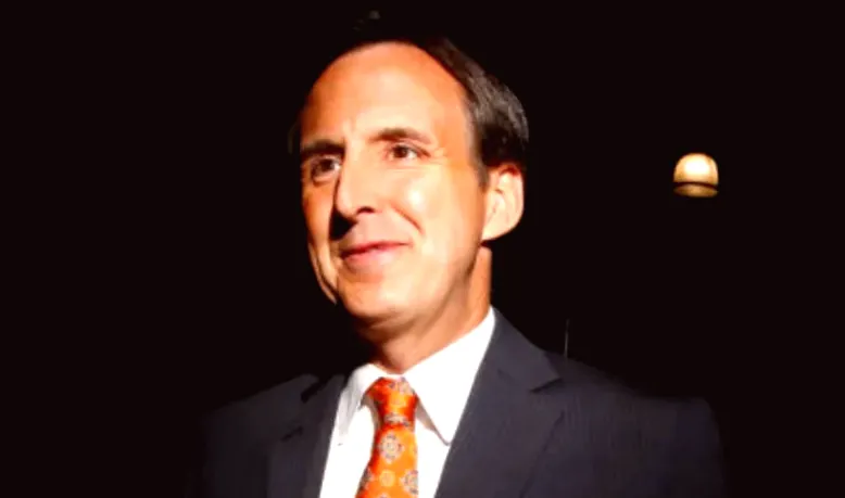 Ex-Minnesota Governor Advises Against 'Stigmatizing' Somalis