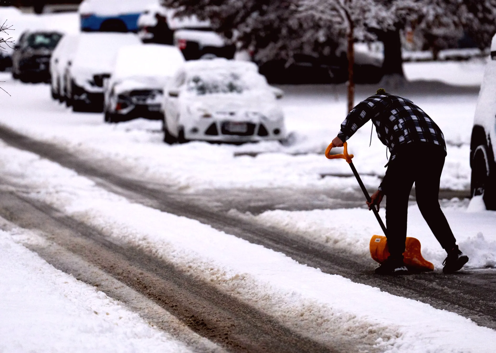 City disables snowplow tracker due to high demand