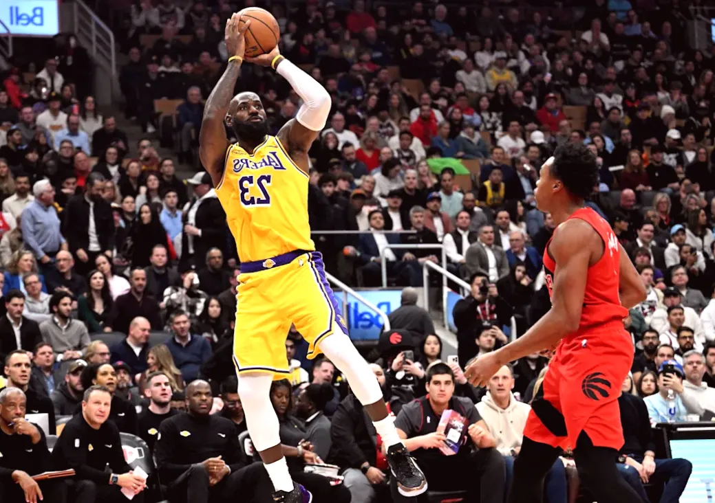 LeBron James' amazing 10-point streak comes to an end after 1,297 games and nearly 19 years