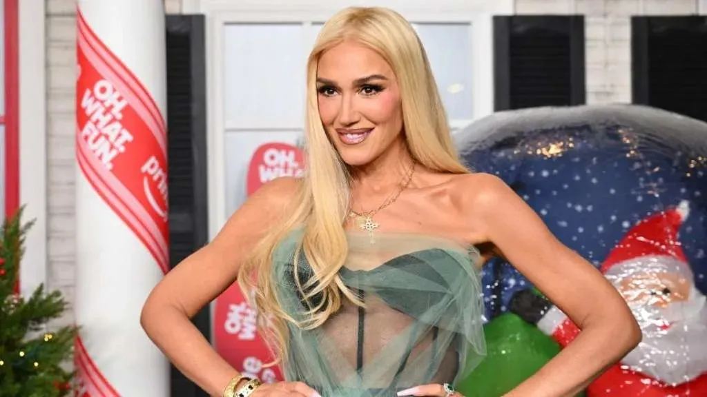 Gwen Stefani's Tulle-Adorned Sheer Gown Appears Disheveled