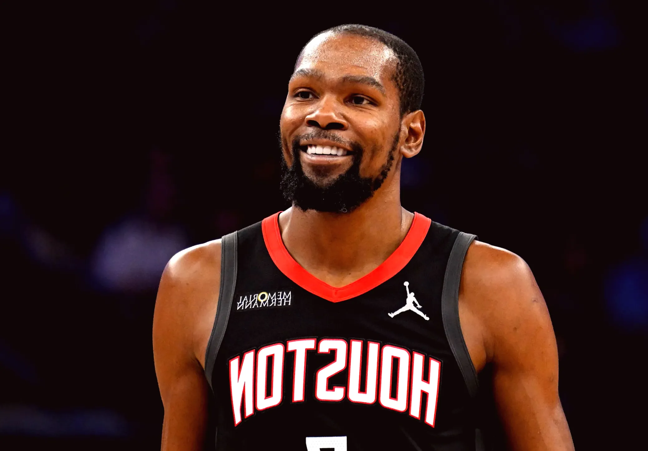 Kevin Durant of Rockets joins elite club of eight NBA players with 31,000 career points in victory against Suns