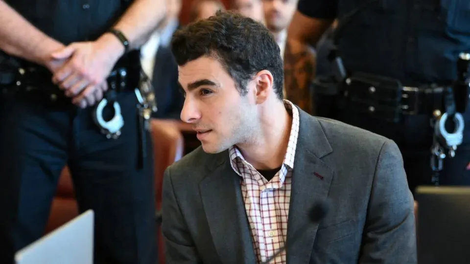 New details revealed about the 911 call that led to Luigi Mangione’s arrest during multi-day hearing