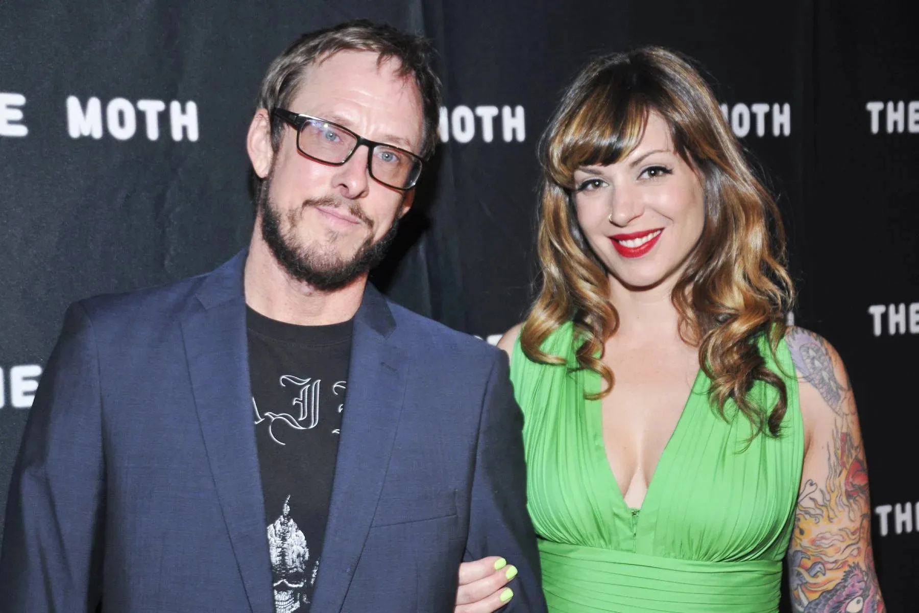 Weezer Bassist's Spouse Seeks Divorce After Allegedly Firing at L.A. Police