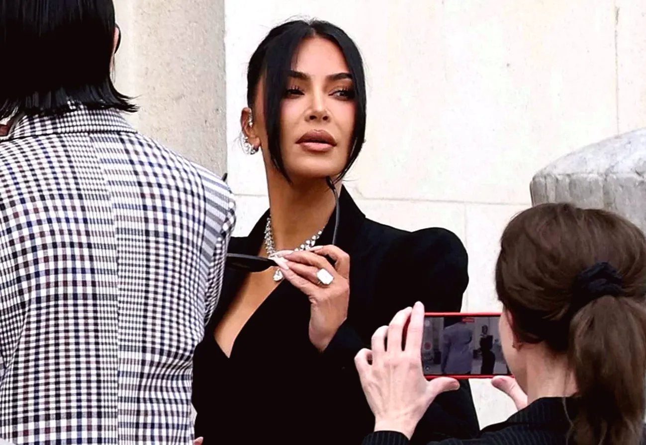 Kim Kardashian Wore 22-Carat Diamond Ring for Paris Robbery Trial Despite Potential Disrespect
