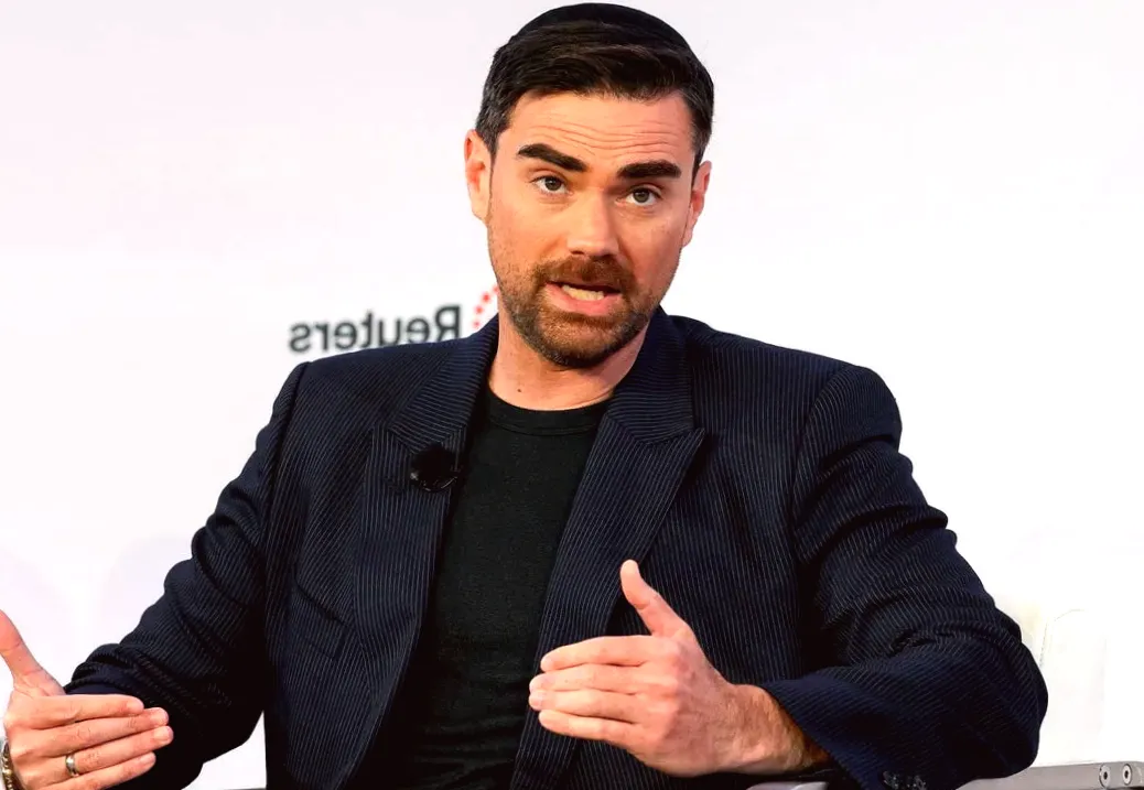 Right-wing pundit argues that Americans are unconcerned about Hegseth's alleged 'war crimes'