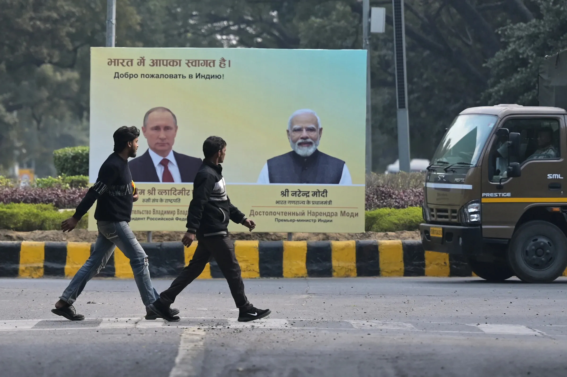 Putin visits New Delhi to strengthen Russia-India relations