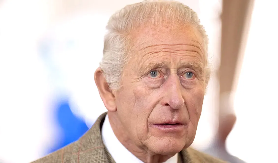 Charles, who is close to death, is organizing his final Christmas celebration with the Royal Family despite reports of his poor health.