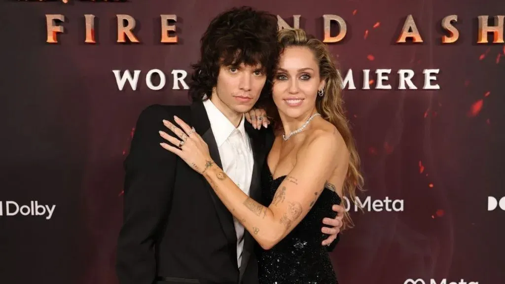 Miley Cyrus’ Engagement Ring from Jacquie Aiche Could Be Valued at $450K