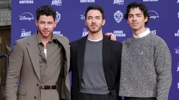 First teaser trailer for 'Camp Rock 3' features Jonas Brothers