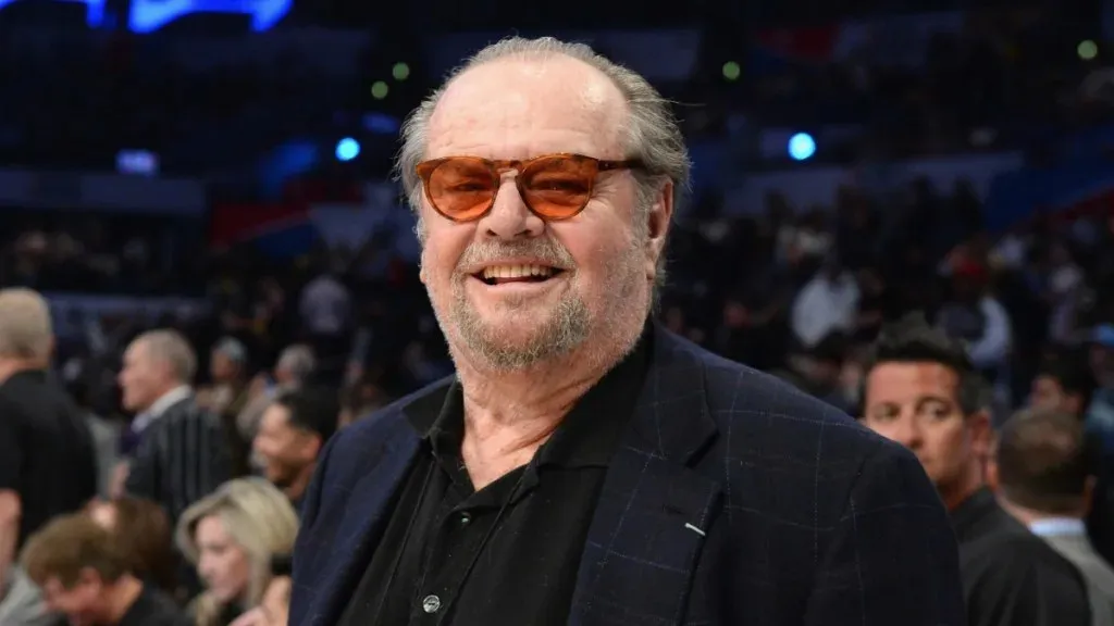 Jack Nicholson Takes Rare Photo with Children for Thanksgiving