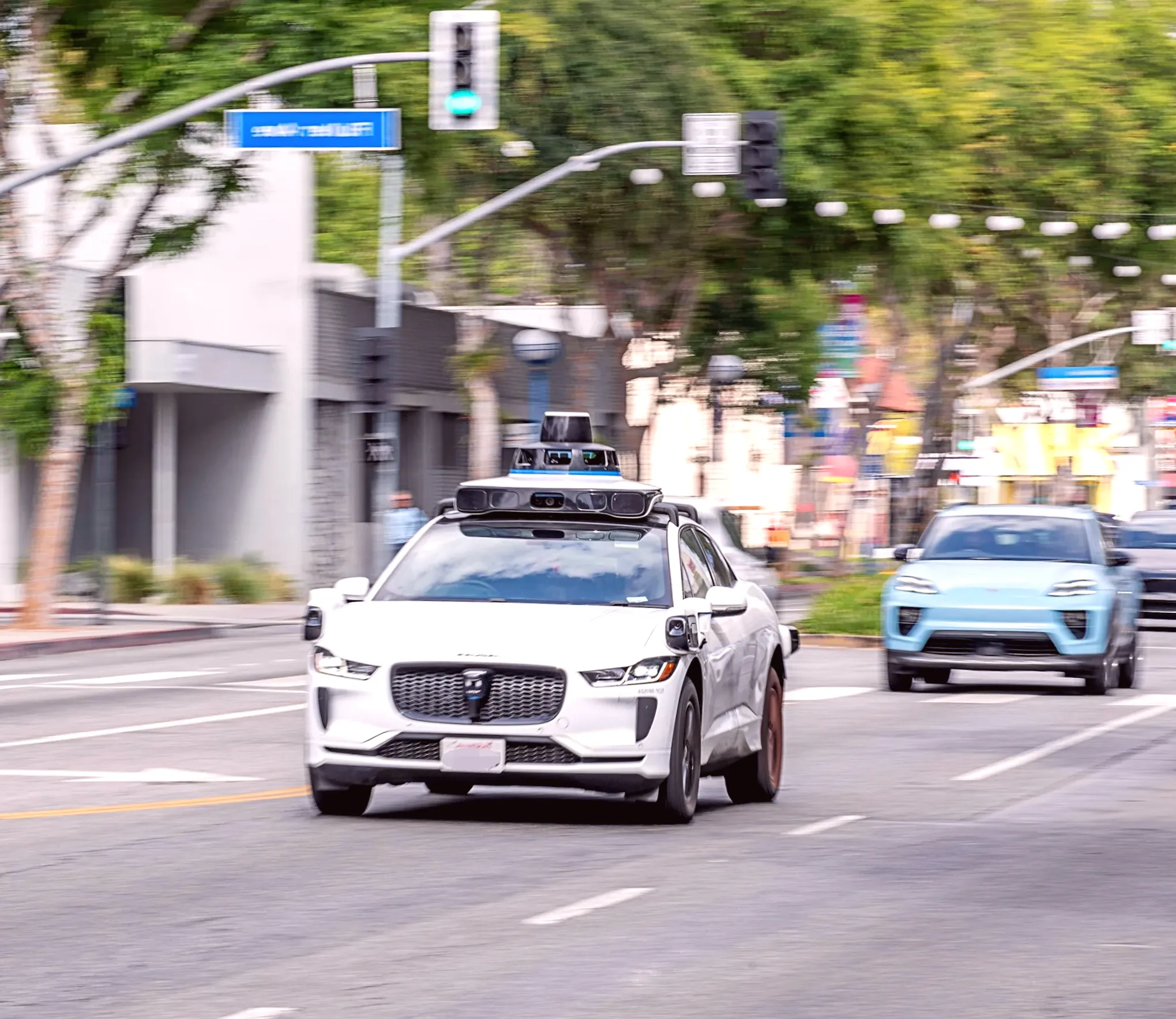 Waymo autonomous taxi drives passengers into apparent police standoff