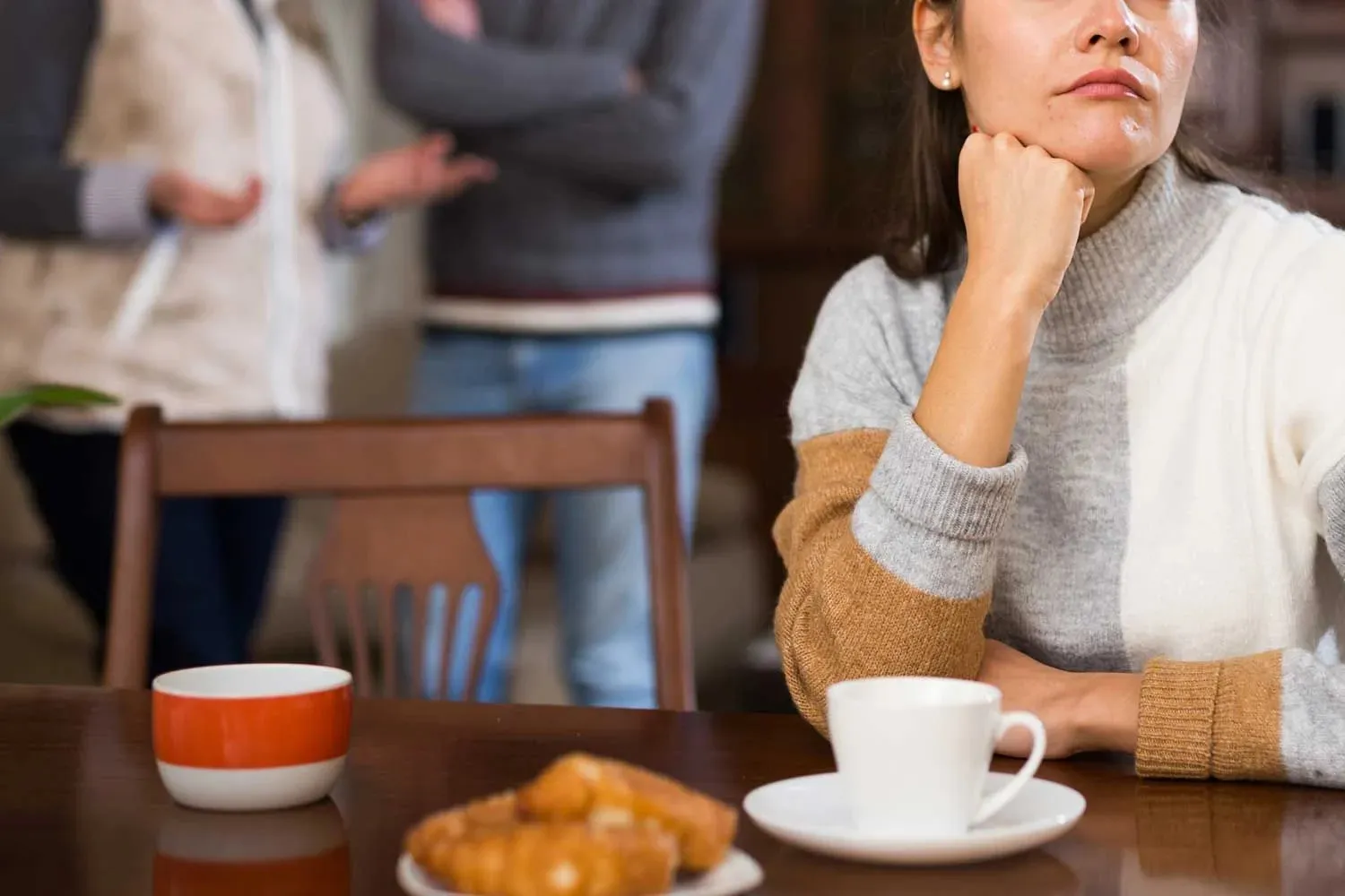 Woman Confronts Husband's Friend Over 'Disgusting' Comments. Friend Claims Humiliation.